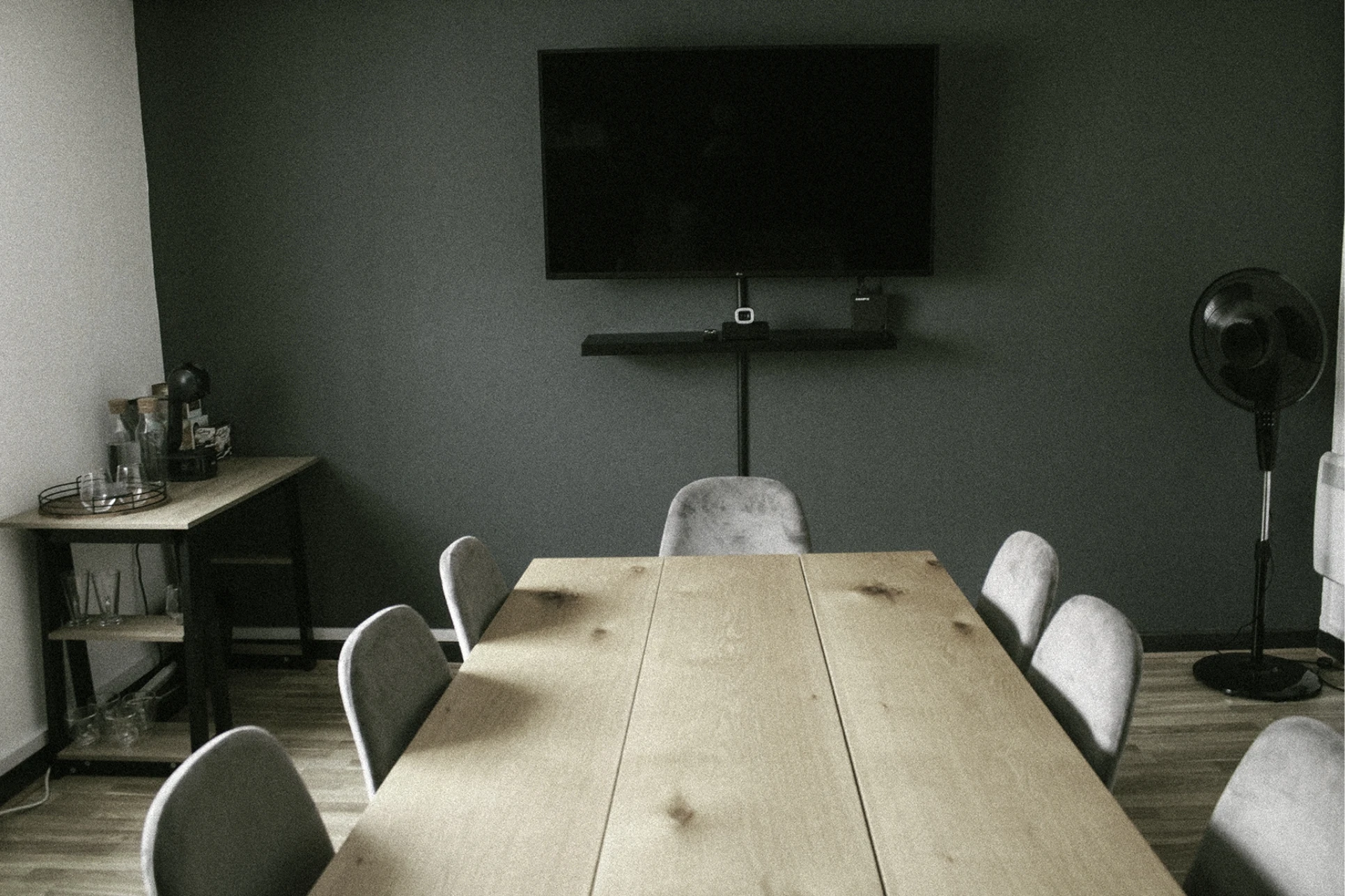 Devign Studios Meeting Room