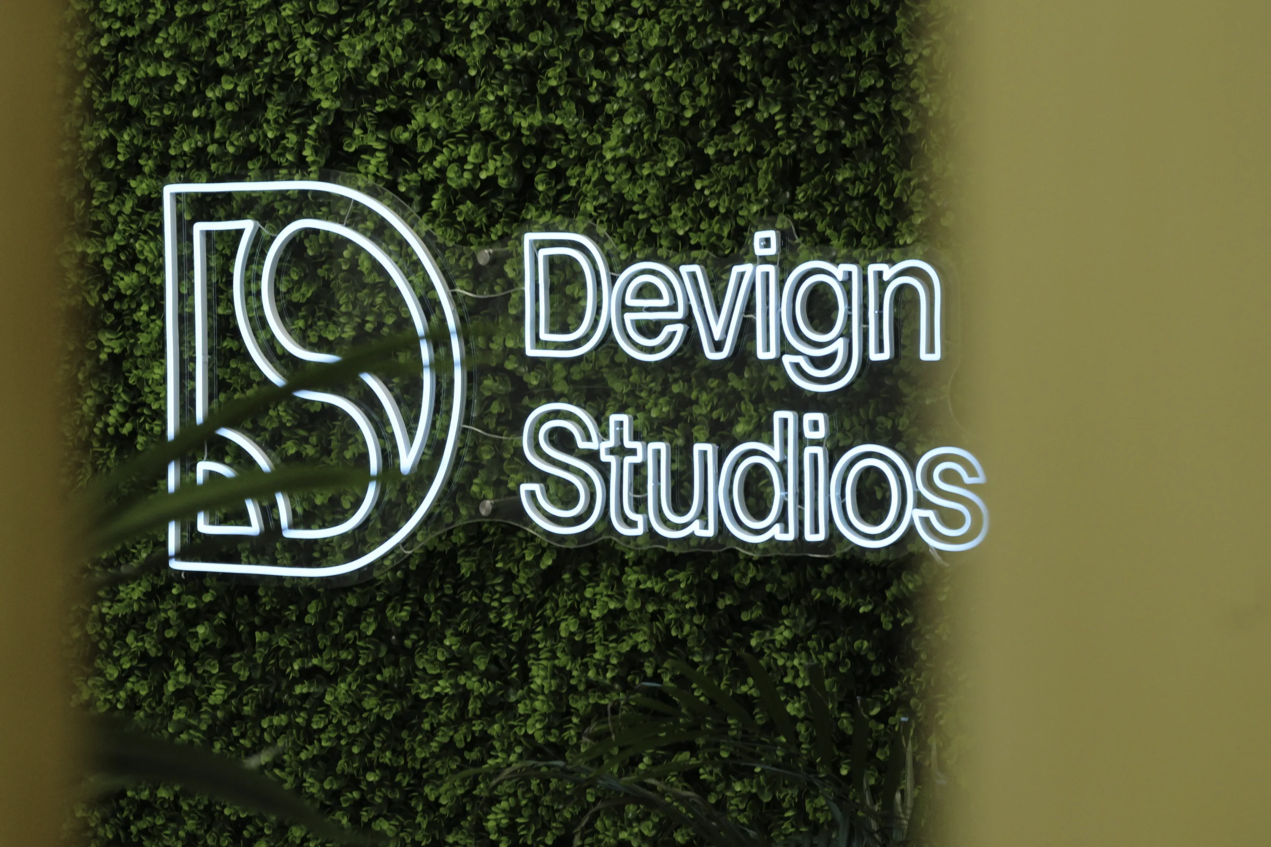 Devign Studios Signage